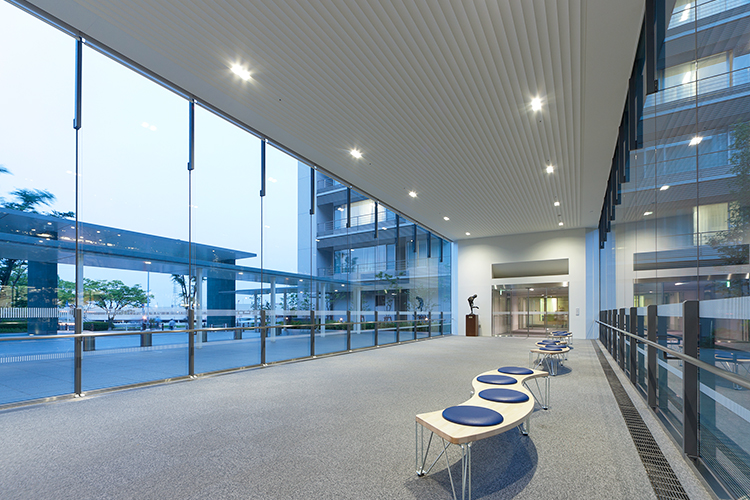 Hf 4 %e3%82%a8%e3%83%b3%e3%83%88%e3%83%a9%e3%83%b3%e3%82%b9 