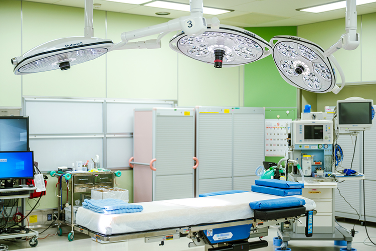 整形外科一般の診療に幅広く対応。救急を含む外傷と骨粗しょう症の治療に力を入れる。