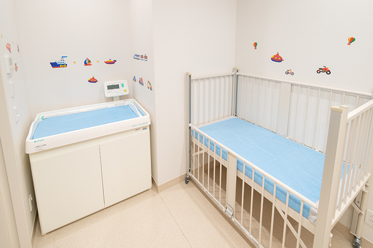 一般診療から高度な専門医療まで、多様な小児医療全般に対応。子どもたちの健やかな成長と発達を見守る