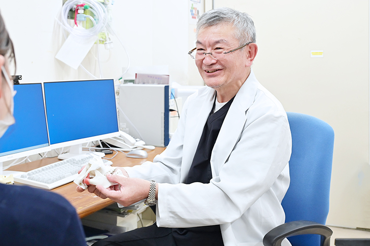 口腔がんの治療では手術後のQOLも重視。光免疫療法による新しい再発がんの治療にも取り組む