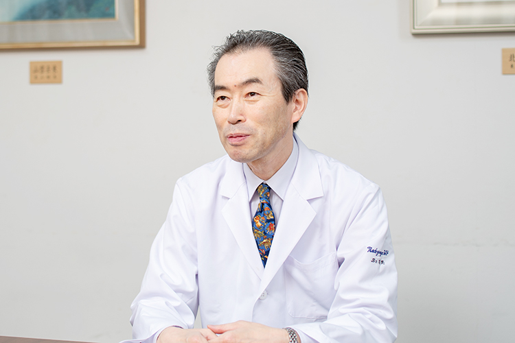 Dr.