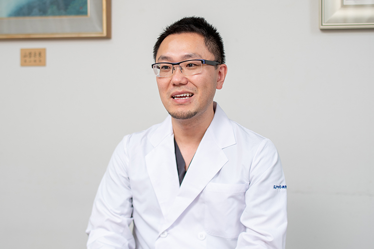 Dr